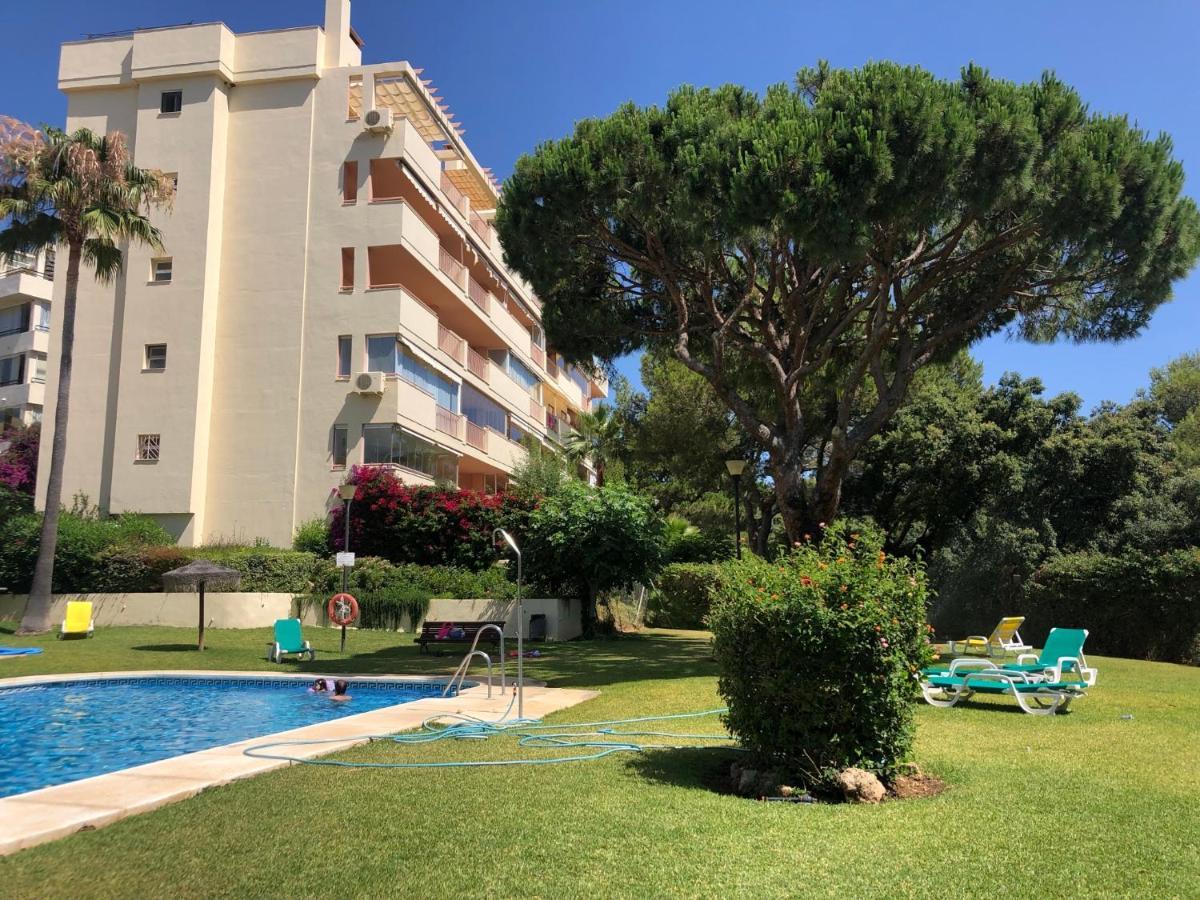 Beautiful Holiday Apartment 2 Bedroom Beach And Pool Malaga Marbella Calahonda Royale Mijas Costa Spain Kültér fotó